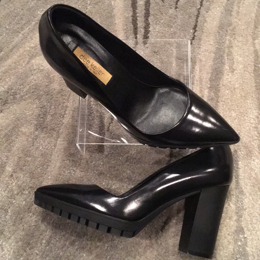 Dee Keller (37) Size 7 Combat Pumps